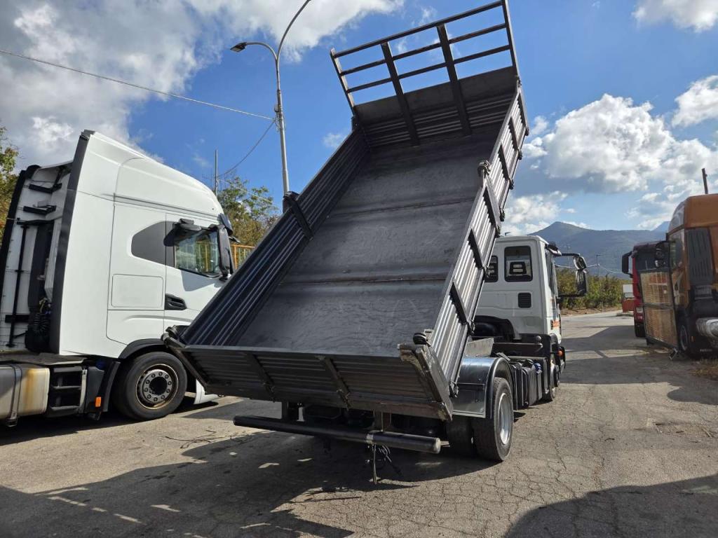 Iveco EUROCARGO CUBE 80E22P Foto 13