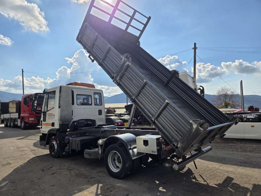 Iveco EUROCARGO CUBE 80E22P Foto 2