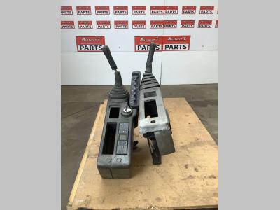 Soporte de instrumentación para Hitachi ZX160LC vendida por Massucco T. Srl Area Ricambi