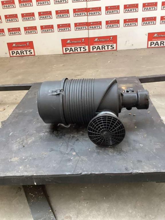 Carcasa del filtro de aire para Hitachi ZX135US-7 Foto 1