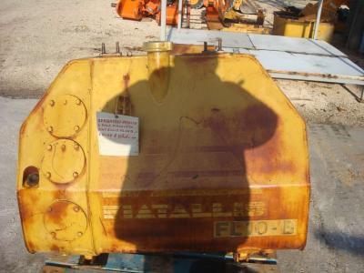 Depósito de combustible diésel y depósito de aceite hidráulico para Fiat Allis FL10 B vendida por OLM 90 Srl