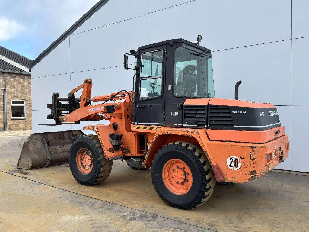 Schaeff ZL110 - Forks + Bucket / Quick Coupler Foto 3