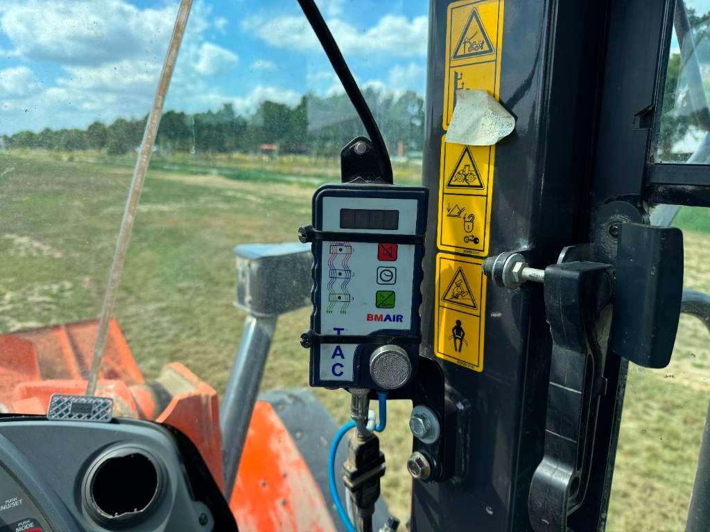 Hitachi ZX310-6 - 3rd Function / Automatic Greasing Foto 14
