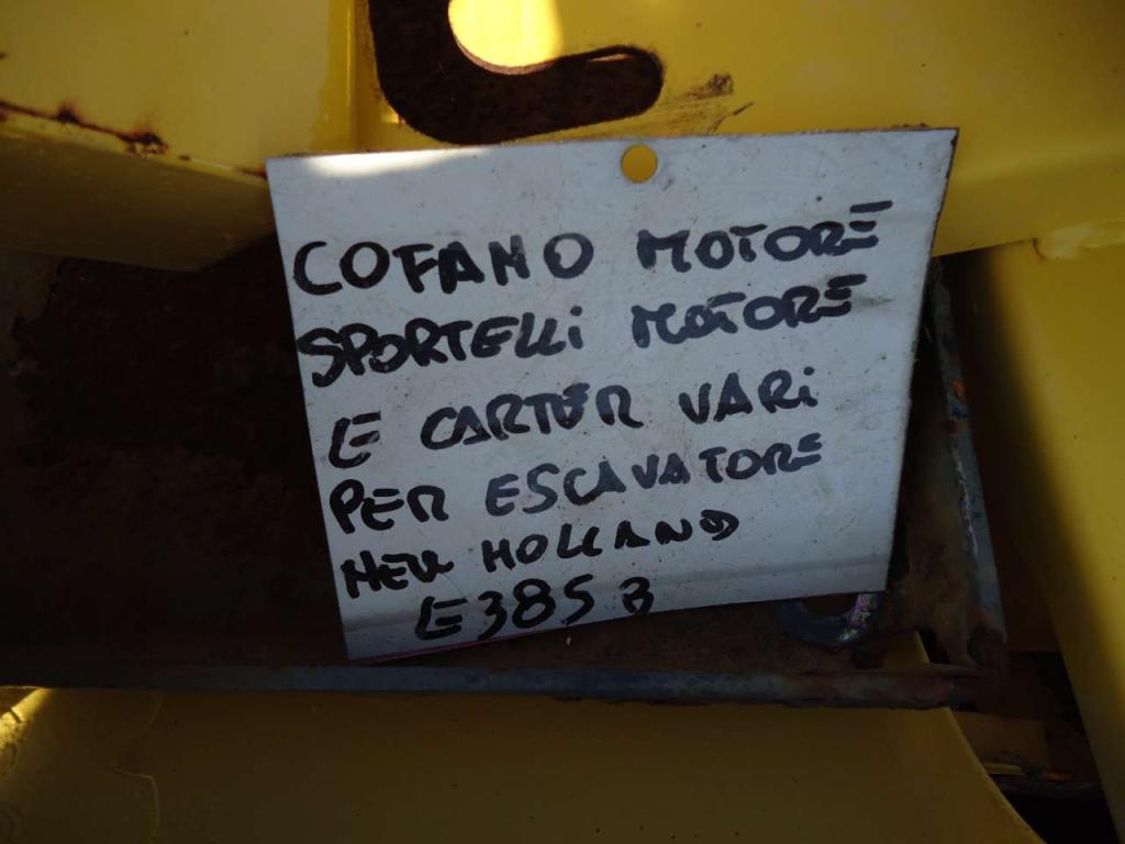 Capó y panel de carrocería para New Holland 385B Foto 6