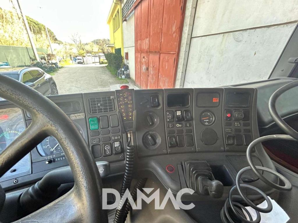 Scania 420 Foto 16