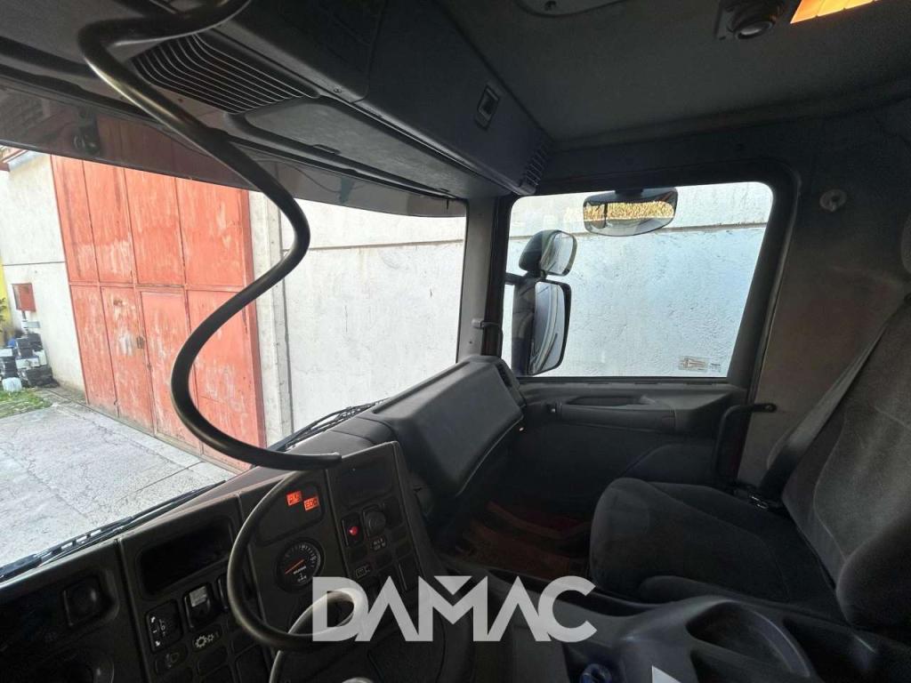 Scania 420 Foto 17