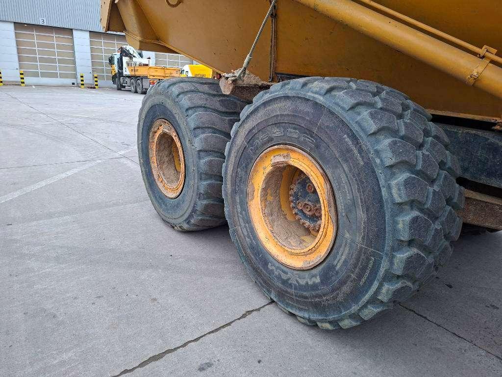 Komatsu HM300-3 Foto 17