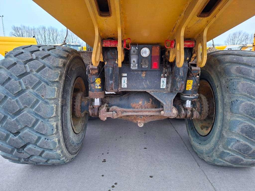 Komatsu HM300-3 Foto 20