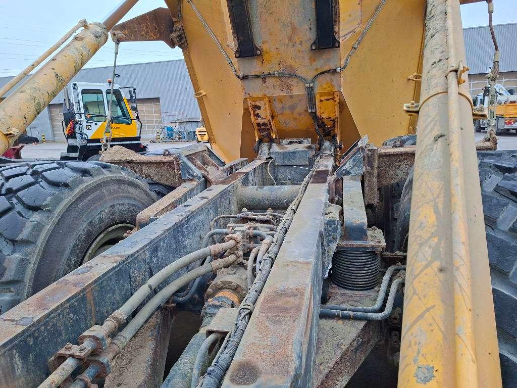 Komatsu HM300-3 Foto 23
