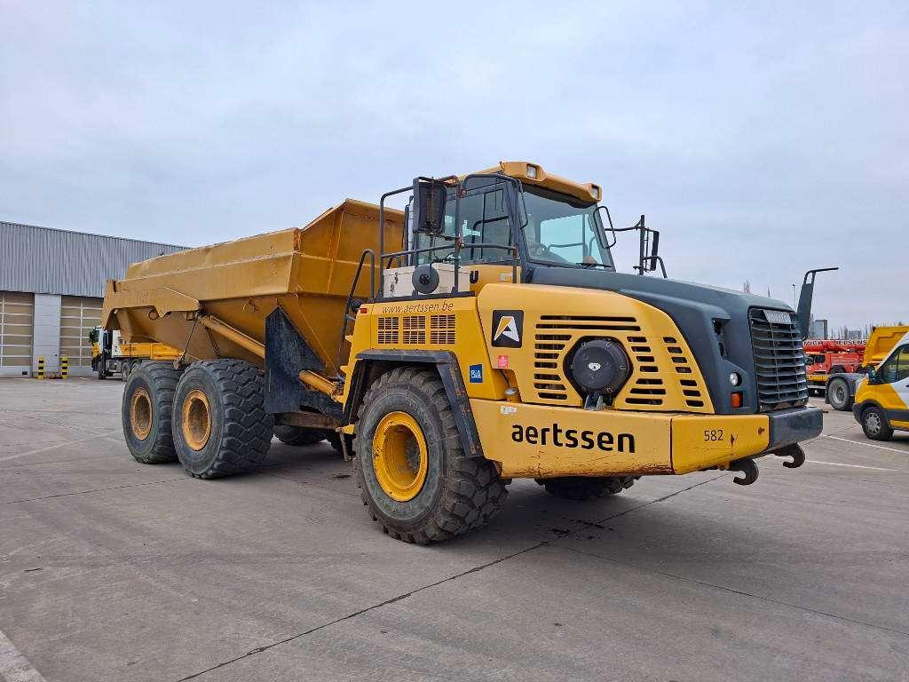 Komatsu HM300-3 Foto 4