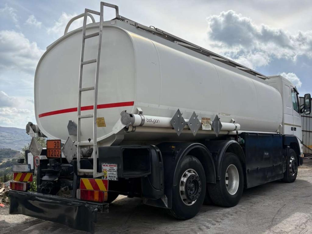 Volvo FH12 Foto 2