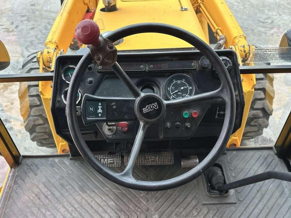 Massey Ferguson 60HX 4X4 Foto 15