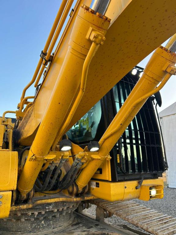 Komatsu HB365NLC-3E0 Foto 11