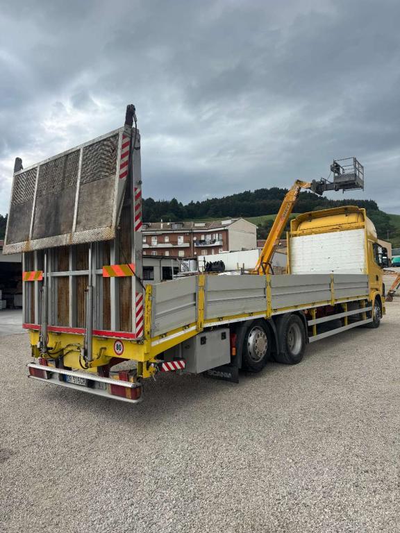 Scania 124L 420 Foto 6