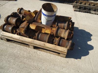 Rodillos inferiores para Fiat Allis FE28 -FH200 1* E 2* TIPO vendida por OLM 90 Srl