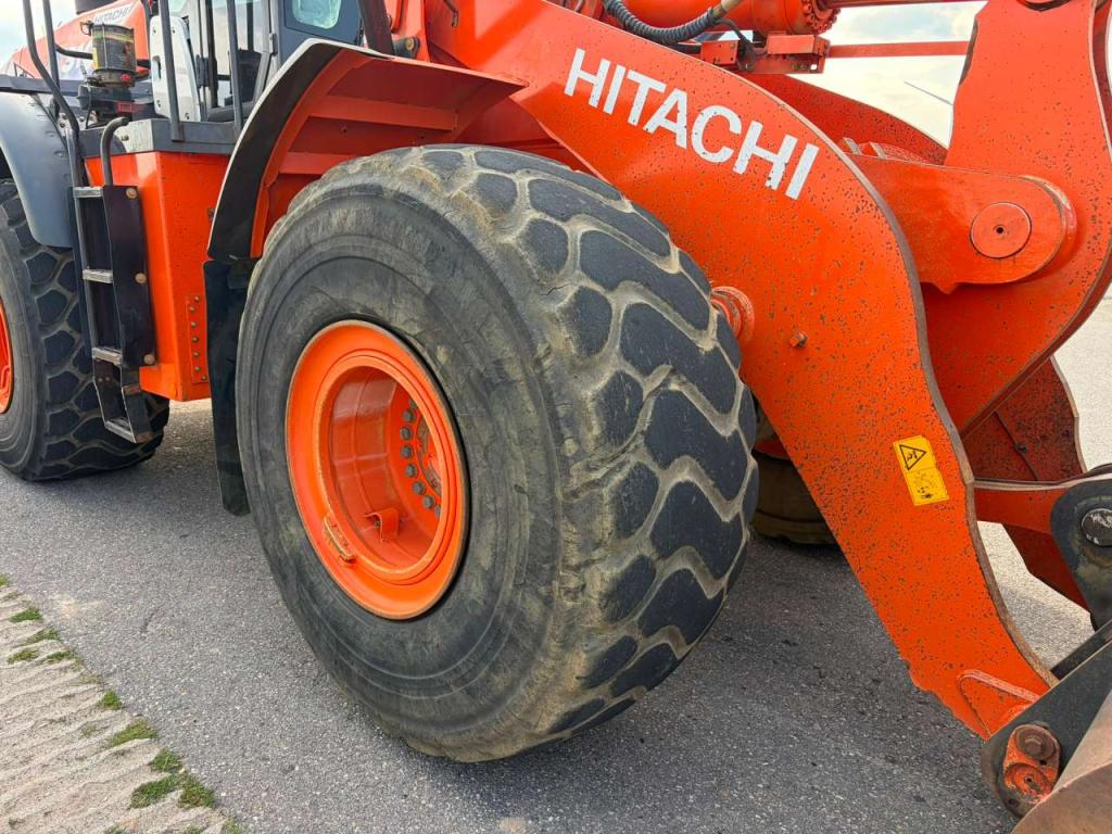 Hitachi ZW310-6 Foto 13