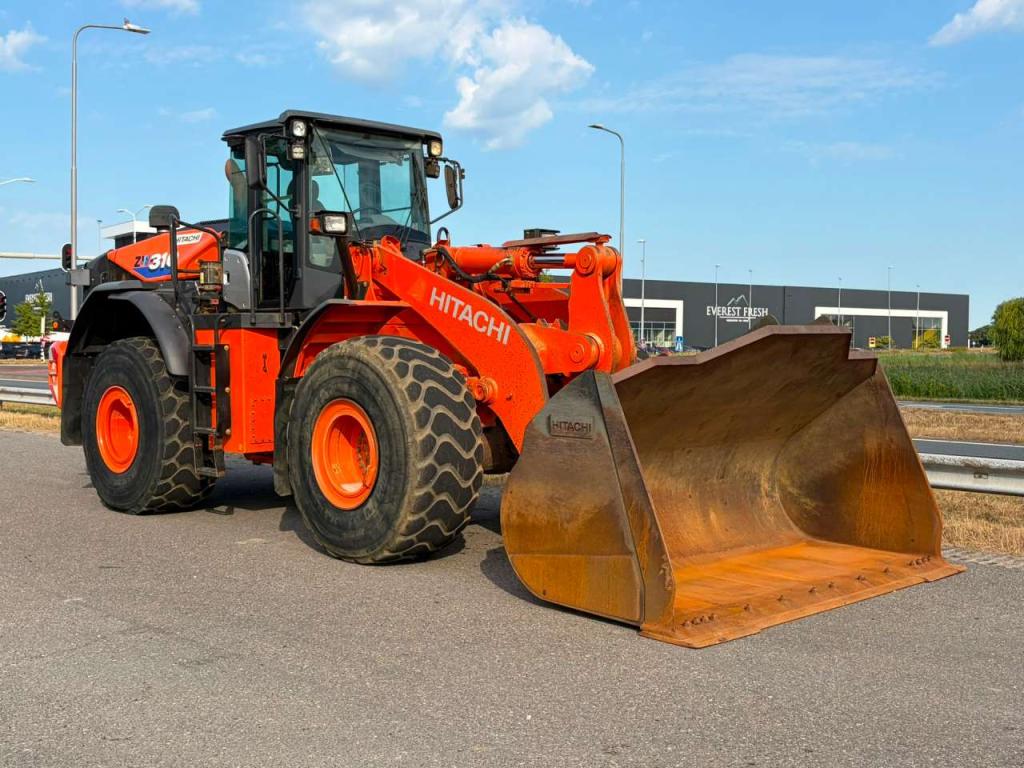 Hitachi ZW310-6 Foto 7
