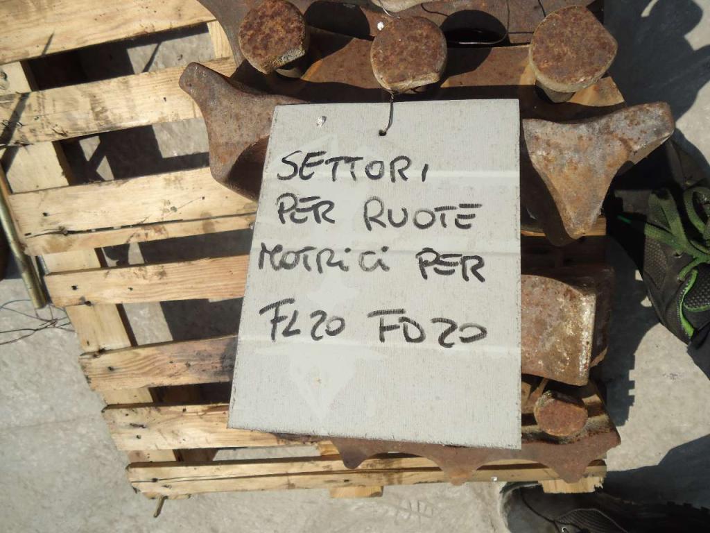 Segmentos de ruedas motrices para FIAT ALLIS - DOZER FL20 - FD20 Foto 4