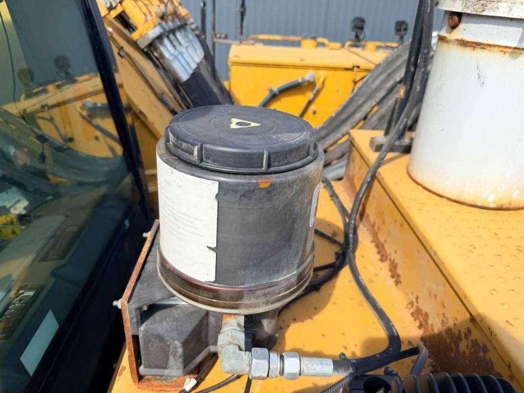 Caterpillar 374D L Foto 17