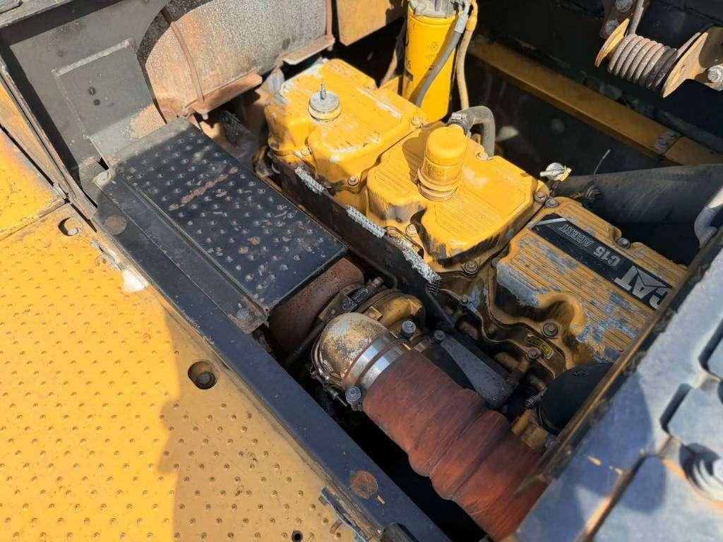 Caterpillar 374D L Foto 19
