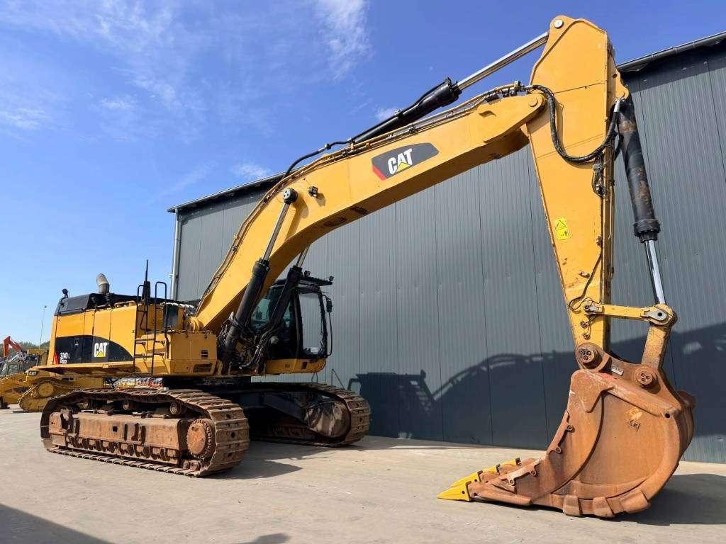 Caterpillar 374D L Foto 3