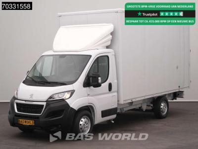 Peugeot Boxer 140PK Bakwagen Achterdeuren Airco Cruise Koffer Meubelbak Airco Cruise control vendida por BAS World B.V.
