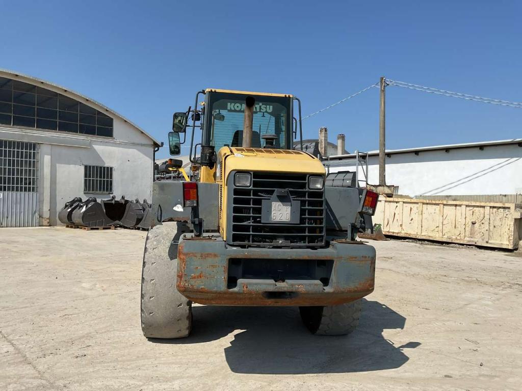 Komatsu WA320-5 Foto 5