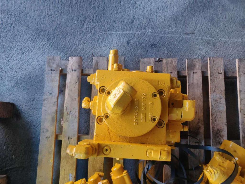 Bomba hidráulica para Caterpillar 973C STEEL MILL Foto 2