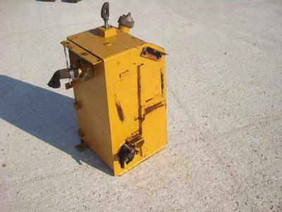 Depósito para aceite para Fiat Allis FL5B vendida por OLM 90 Srl