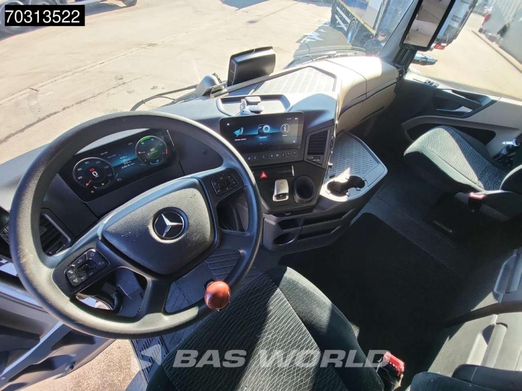 Mercedes-Benz Actros 1845 4X2 Bigspace Lowdeck Mirrorcam 2x Tank Foto 18