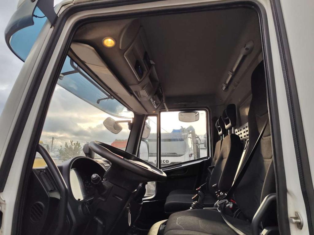 Iveco EUROCARGO 75-160 Foto 16