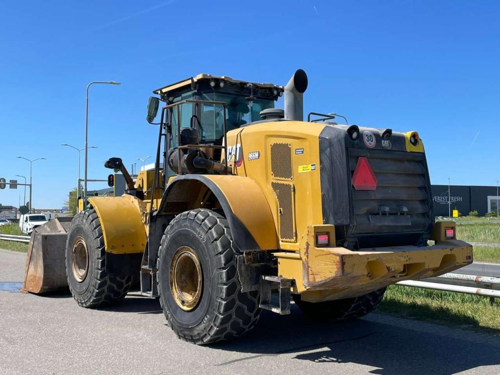 Caterpillar 966M Foto 2
