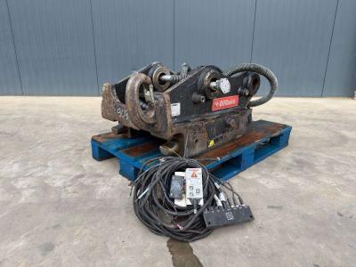 OilQuick OQ80 - M318D / M320F / M322D / 320D / 320E / 323D Foto 1