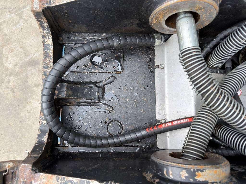 OilQuick OQ80 - M318D / M320F / M322D / 320D / 320E / 323D Foto 13