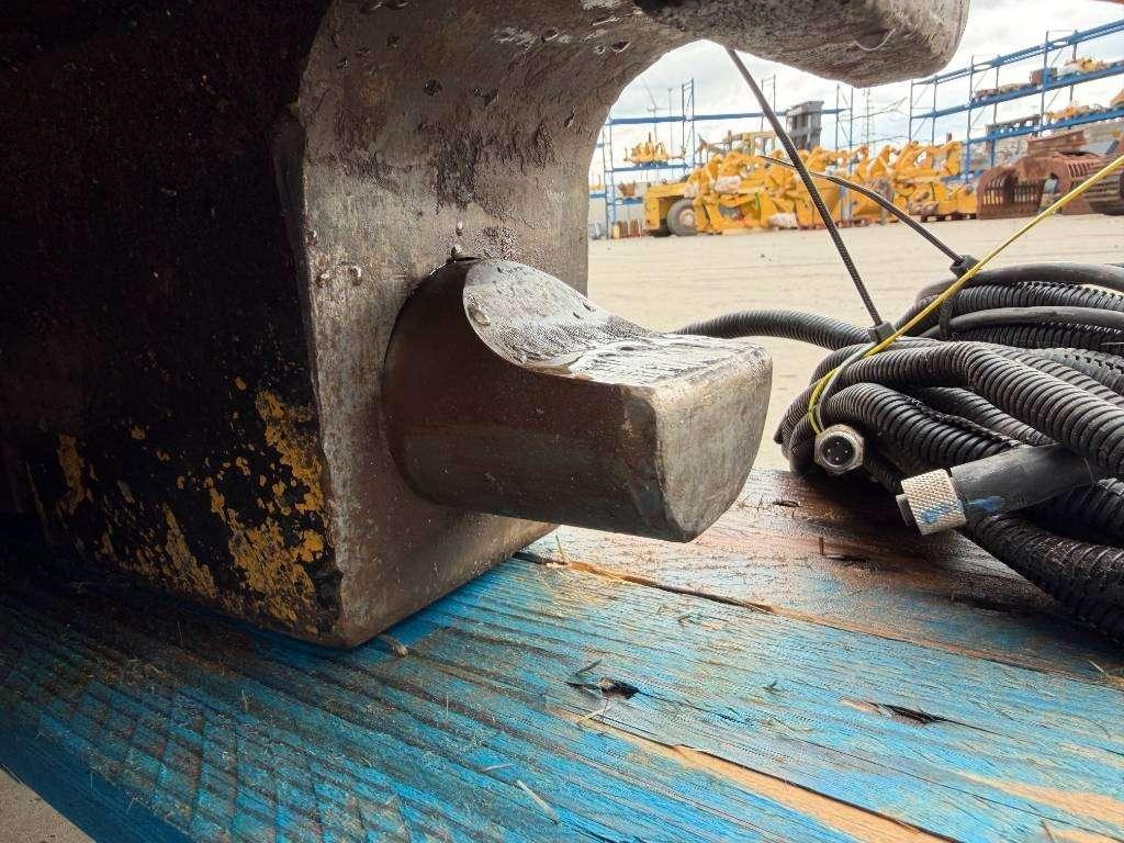 OilQuick OQ80 - M318D / M320F / M322D / 320D / 320E / 323D Foto 16