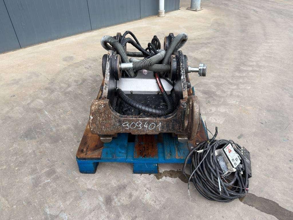 OilQuick OQ80 - M318D / M320F / M322D / 320D / 320E / 323D Foto 2