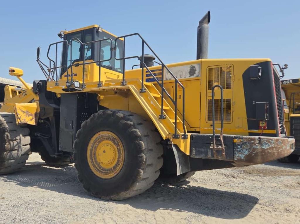 Komatsu WA600-6R Foto 4
