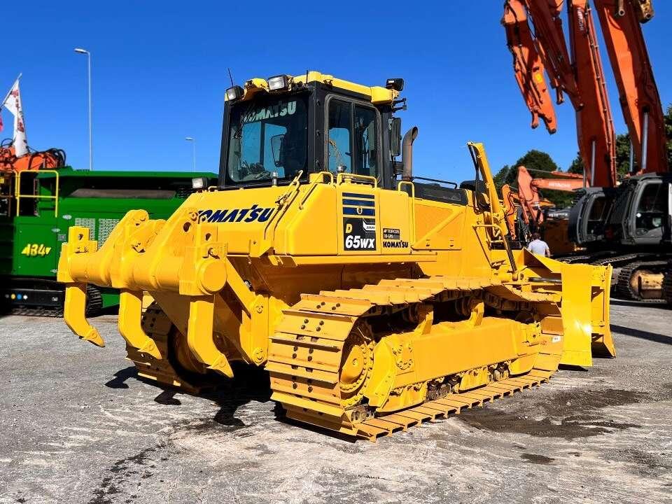 Komatsu D65 Foto 13