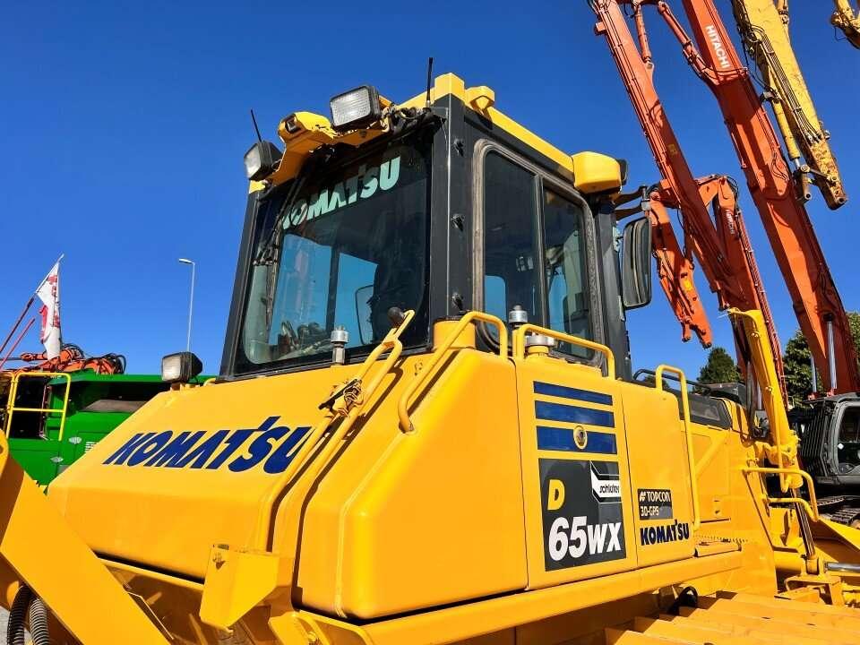 Komatsu D65 Foto 16