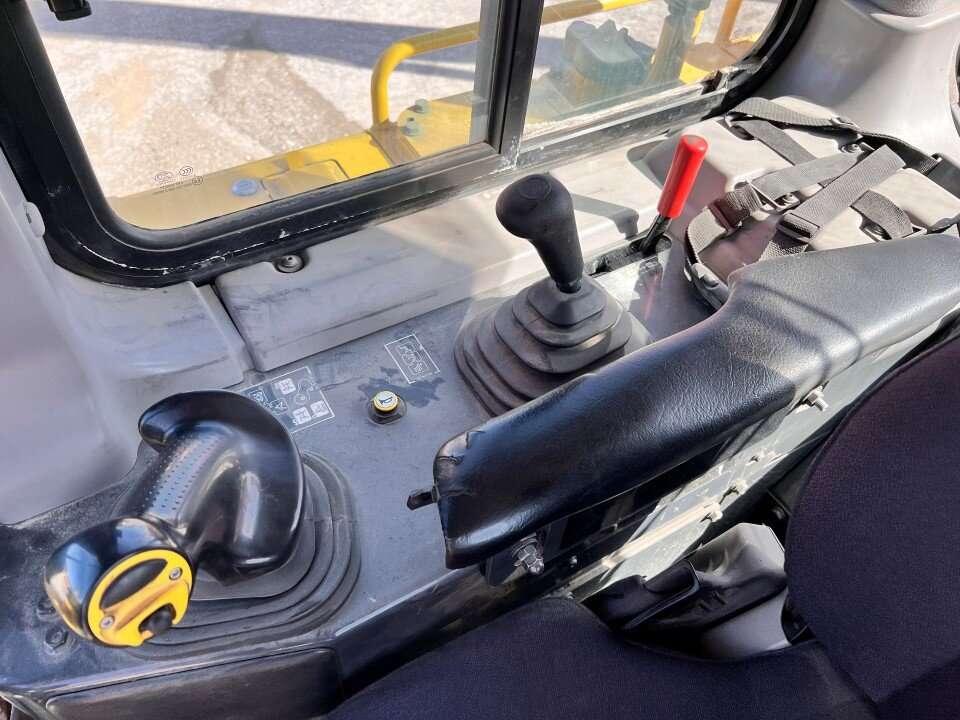Komatsu D65 Foto 8