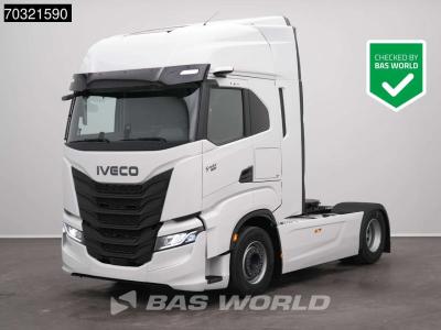 Iveco S-Way 500 4X2 NEW! 2xTanks HPEB Standklima ACC NAVI LED vendida por BAS World B.V.