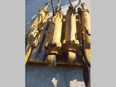 Cilndro de levantamiento para Fiat Allis FL10C vendida por OLM 90 Srl