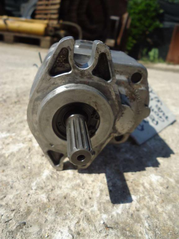Bomba hidráulica de servoválvula para Fiat Hitachi W130 Foto 1