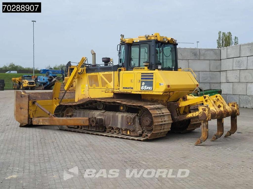 Komatsu D65 PXi -18 Ripper Foto 2