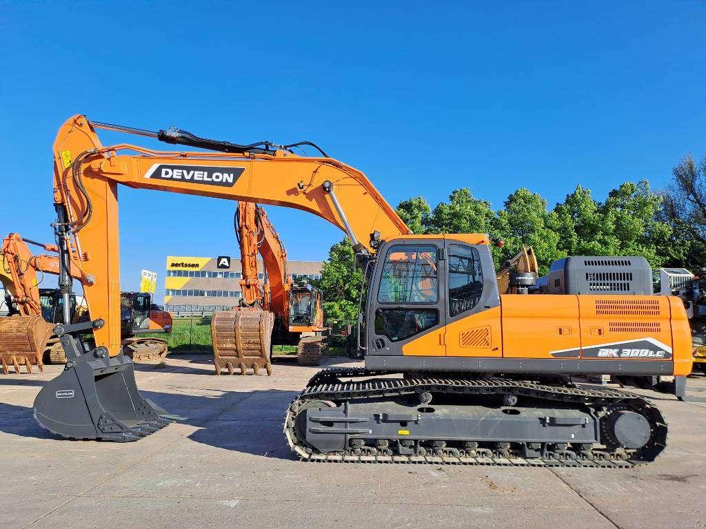 Develon DX300LC-7M (2 Unused units available) Foto 2
