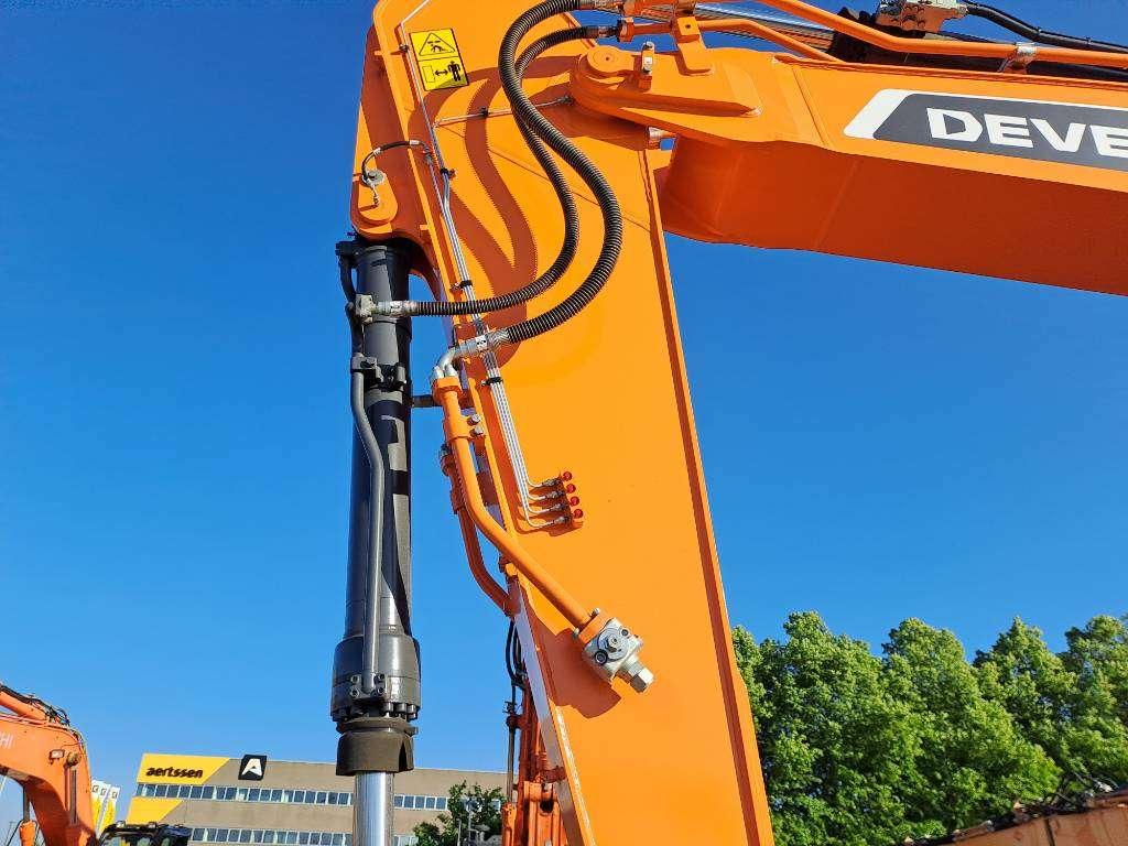 Develon DX300LC-7M (2 Unused units available) Foto 8