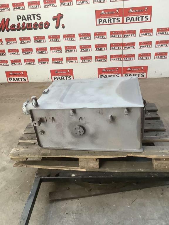SERBATOIO PER HITACHI ZAXIS 135 US Depósito Foto 2