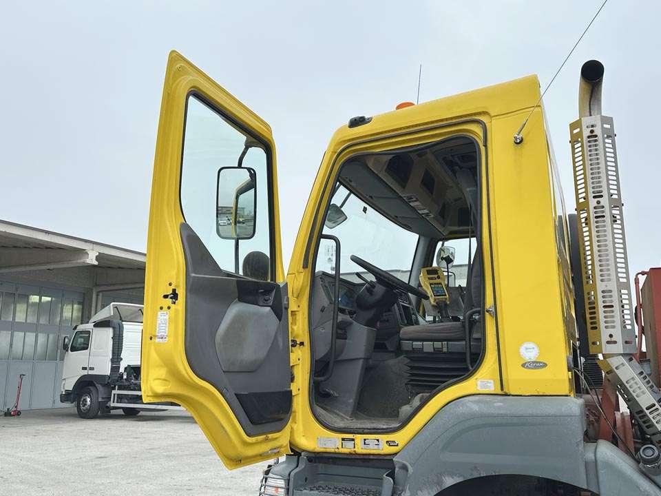 Renault 370 DCI 6x4 Foto 11