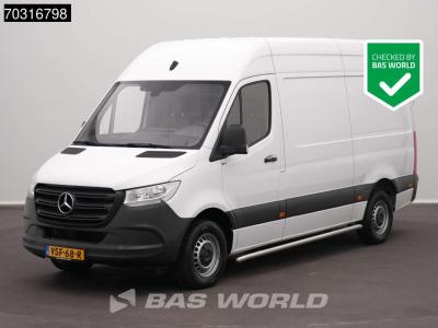 Mercedes-Benz Sprinter 311 CDI L2H2 Trekhaak Airco Cruise Camera MBUX CarPlay Parkeersensoren v+a Euro6 L2 A/C To vendida por BAS World B.V.