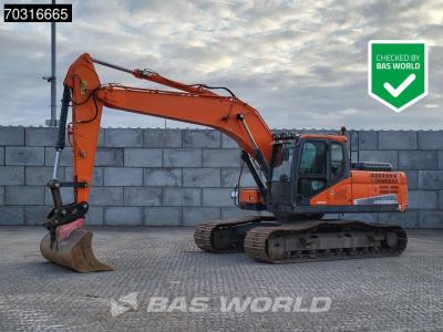 Doosan DX225 LC-5 vendida por BAS World B.V.